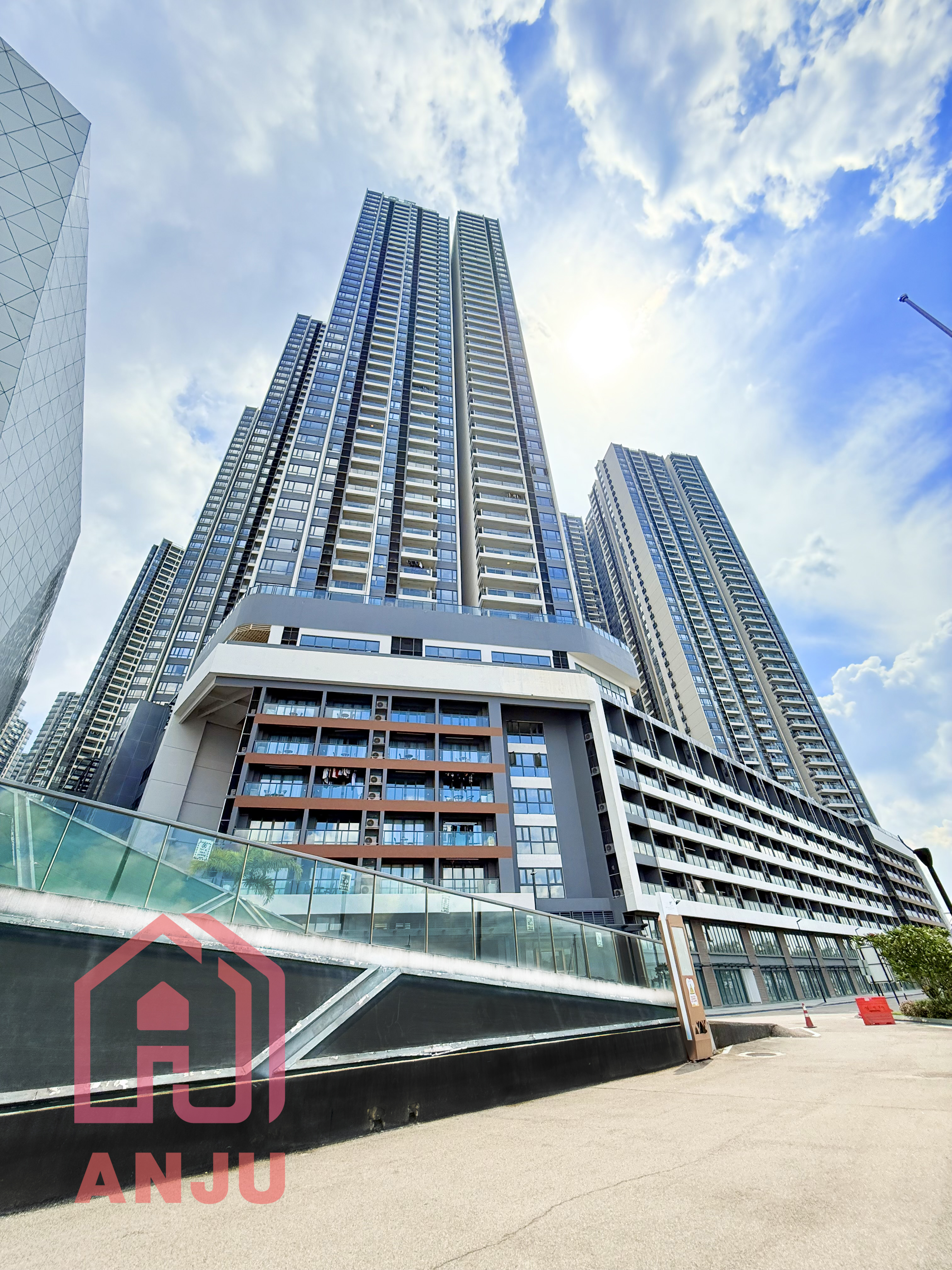 Property consultation and sales enquiry support with ANJU